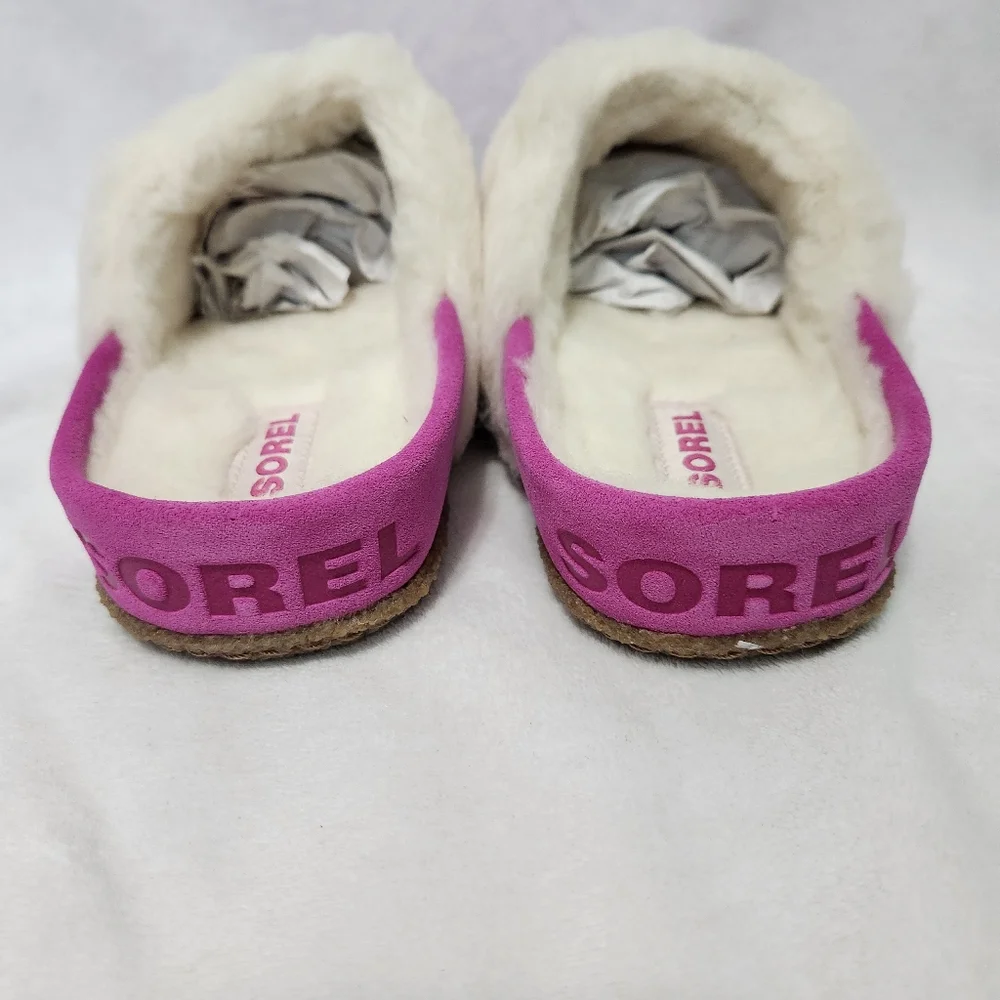 NWT Sorel Youth Nakiska Slide II Slipper